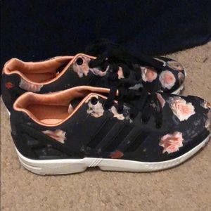 Floral adidas torsion